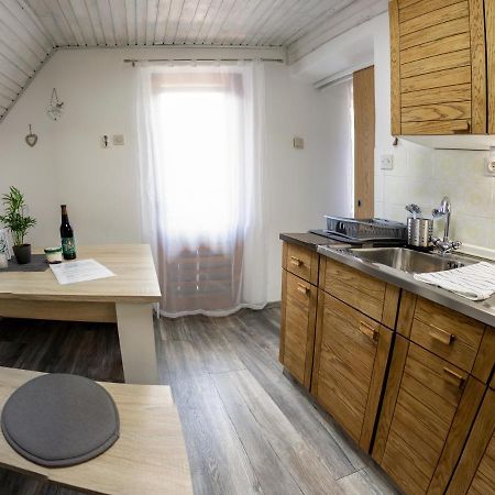 Apartma Petra Ravnik - Wanderer'S Hut Apartment Bohinj Bagian luar foto