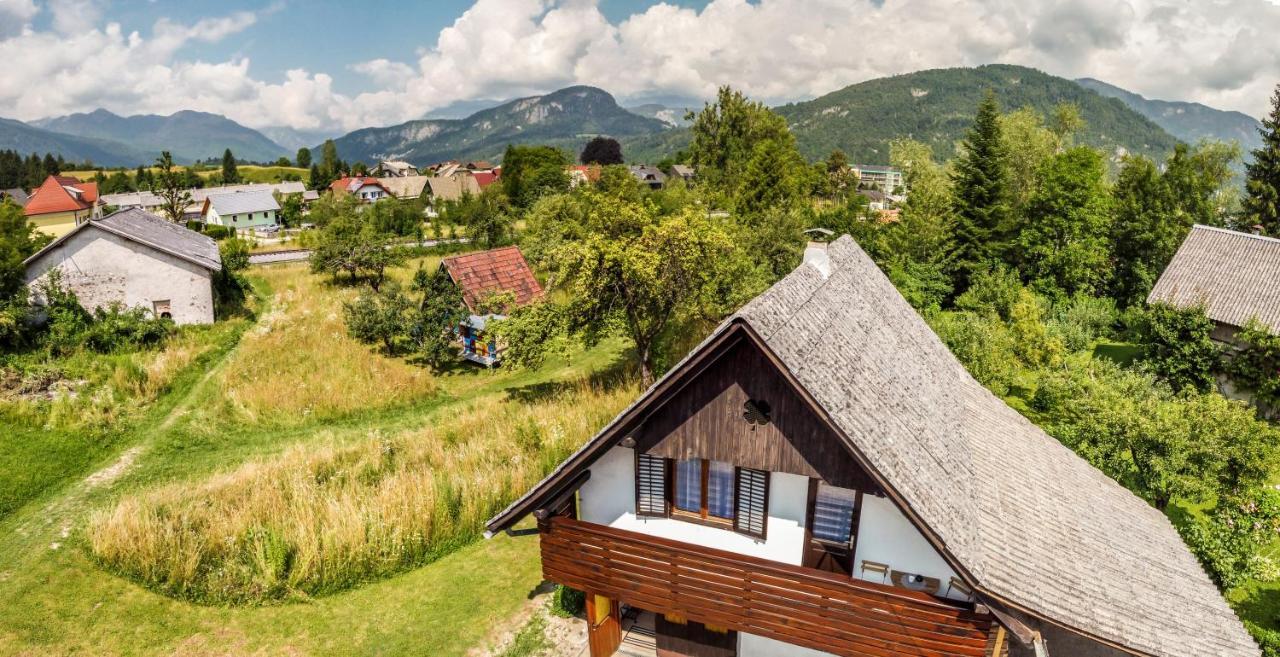 Apartma Petra Ravnik - Wanderer'S Hut Apartment Bohinj Bagian luar foto