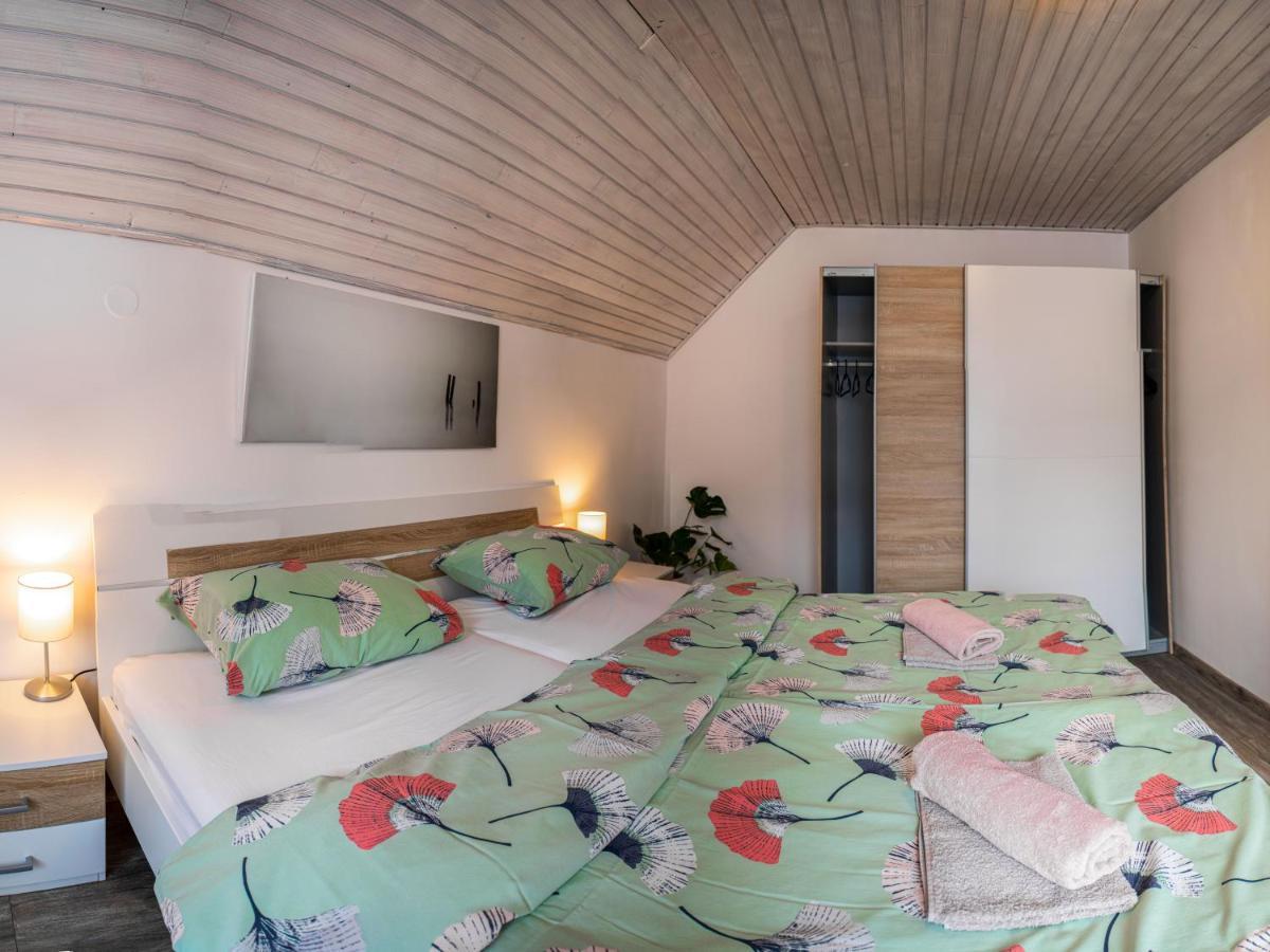 Apartma Petra Ravnik - Wanderer'S Hut Apartment Bohinj Bagian luar foto