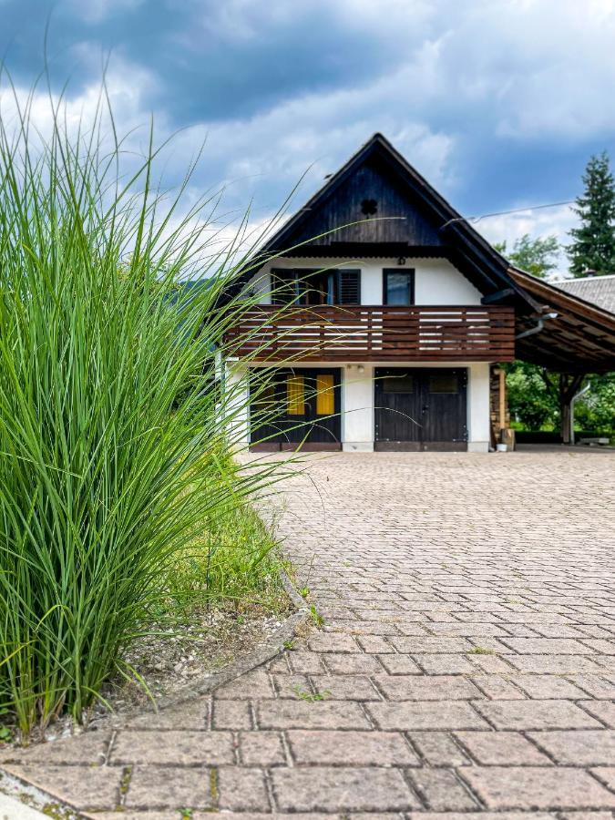 Apartma Petra Ravnik - Wanderer'S Hut Apartment Bohinj Bagian luar foto